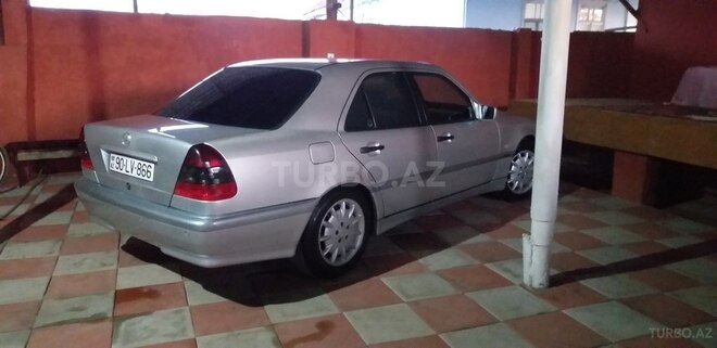 Mercedes C 220 1999, 370,632 km - 2.2 l - Biləsuvar