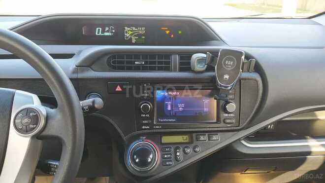 Toyota Prius C 2014, 82,000 km - 1.5 l - Bakı