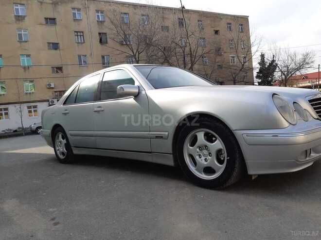 Mercedes E 280 2000, 256,000 km - 2.8 л - Sumqayıt