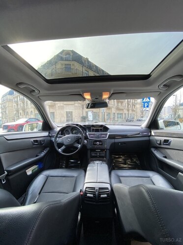Mercedes E 300 2009, 135,000 km - 3.0 l - Bakı