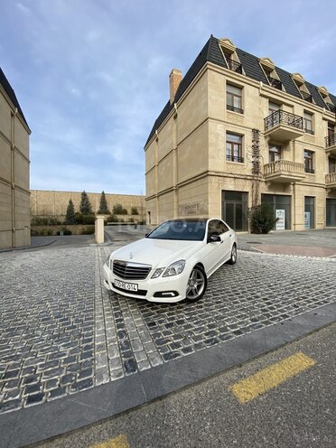 Mercedes E 300 2009, 135,000 km - 3.0 l - Bakı