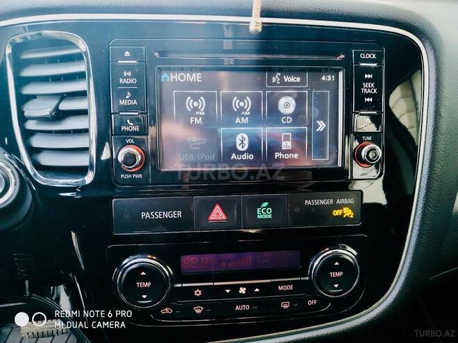 Mitsubishi Outlander 2016, 57,500 km - 2.4 л - Bakı