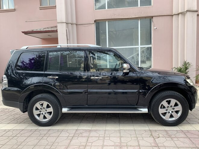 Mitsubishi Pajero 2008, 129,500 km - 3.0 l - Bakı
