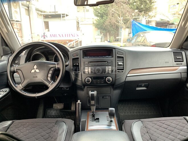 Mitsubishi Pajero 2008, 129,500 km - 3.0 l - Bakı