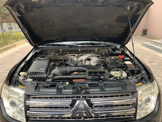 Mitsubishi Pajero 2008, 129,500 km - 3.0 l - Bakı