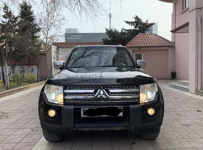 Mitsubishi Pajero 2008, 129,500 km - 3.0 l - Bakı