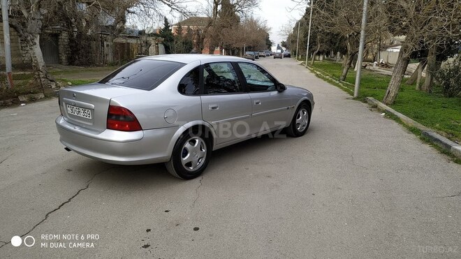 Opel Vectra 1999, 290,000 km - 1.8 l - Bakı