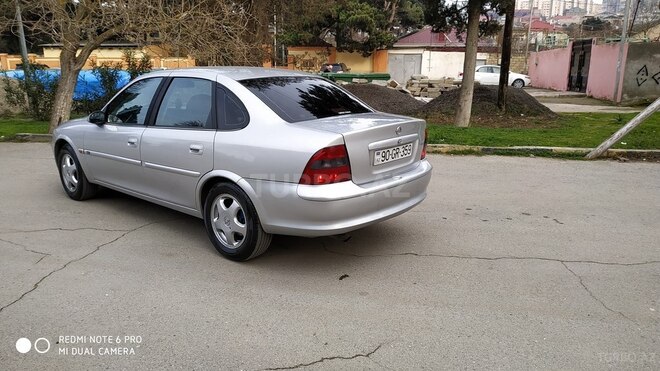 Opel Vectra 1999, 290,000 km - 1.8 l - Bakı
