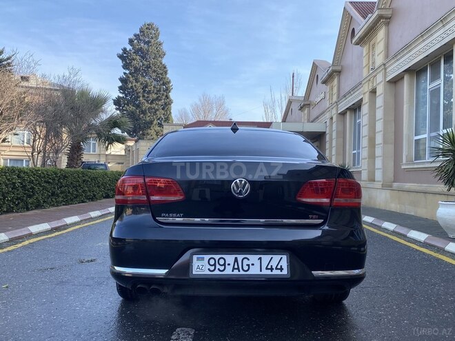 Volkswagen Passat 2014, 155,000 km - 1.8 l - Bakı