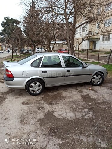 Opel Vectra 1998, 356,566 km - 2.0 l - Bakı