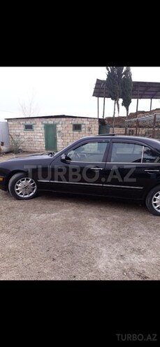 Mercedes E 320 2001, 185,709 km - 3.2 l - İmişli