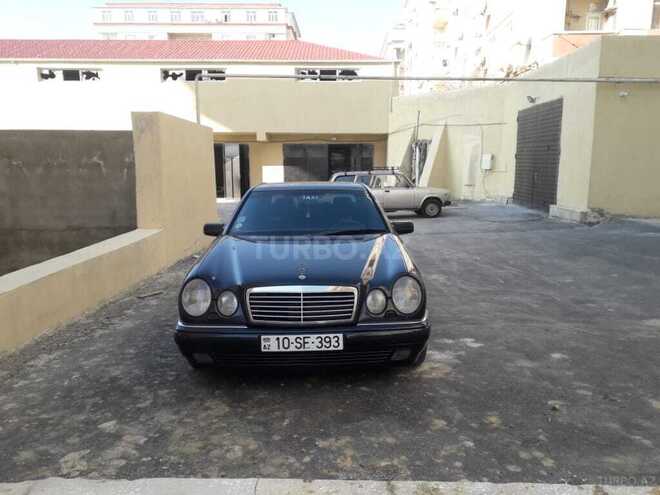 Mercedes E 230 1997, 320,000 km - 2.3 л - Bakı