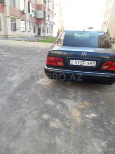 Mercedes E 230 1997, 320,000 km - 2.3 л - Bakı