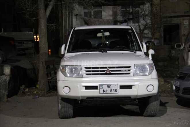 Mitsubishi Pajero io 2000, 240,000 km - 1.8 l - Bakı