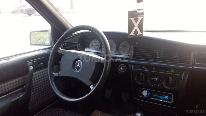 Mercedes 190 1990, 440,258 km - 0.2 л - Xudat