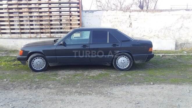 Mercedes 190 1990, 440,258 km - 0.2 л - Xudat