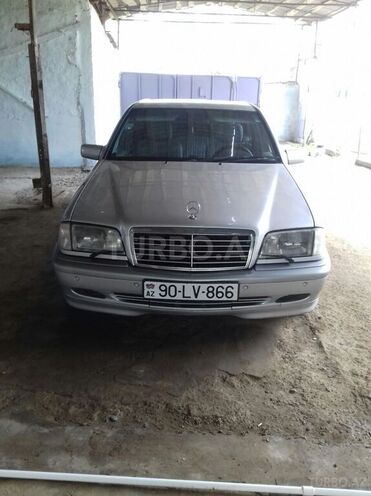 Mercedes C 220 1999, 370,000 km - 2.2 l - Biləsuvar