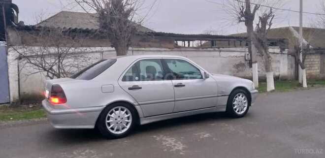 Mercedes C 220 1999, 370,000 km - 2.2 l - Biləsuvar