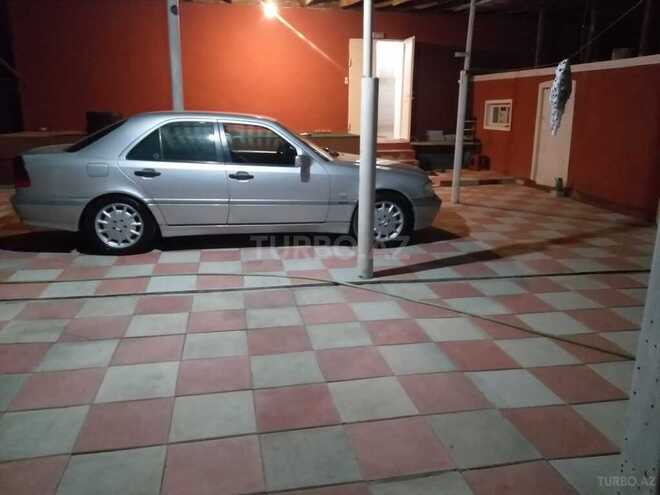 Mercedes C 220 1999, 370,000 km - 2.2 l - Biləsuvar
