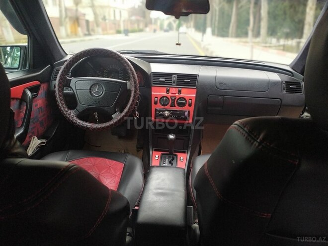 Mercedes C 180 1995, 409,824 km - 1.8 л - Ağsu
