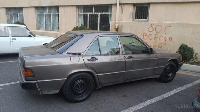 Mercedes 190 1994, 23,620 km - 2.0 л - Bakı