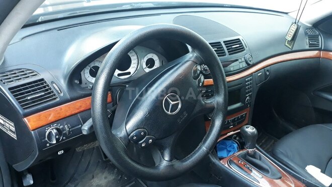 Mercedes E 220 2007, 265,000 km - 2.2 l - Bakı