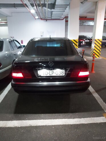 Mercedes E 240 1998, 180,600 km - 2.4 л - Bakı