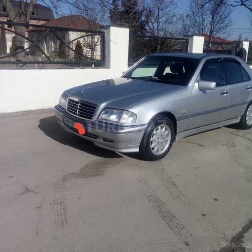Mercedes C 240 1998, 305,000 km - 2.4 l - Quba