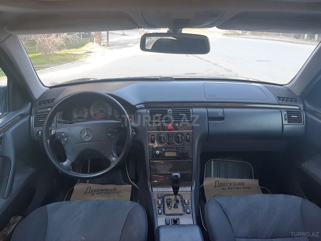 Mercedes E 270 1999, 338,000 km - 2.7 l - Bakı