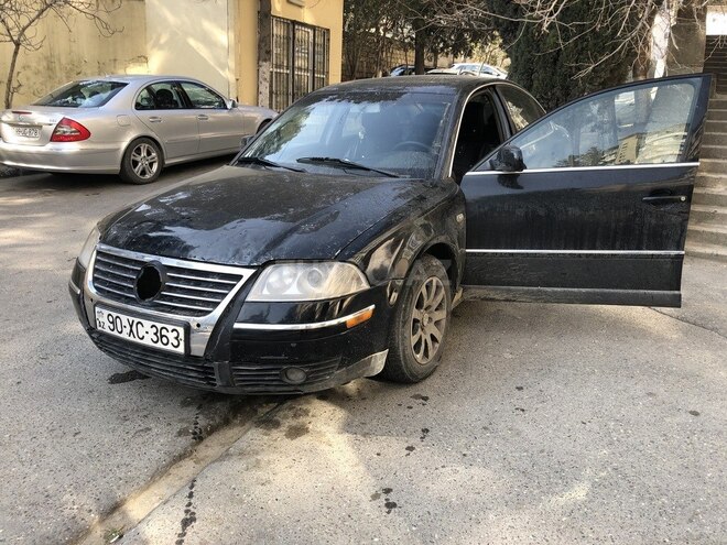 Volkswagen Passat 2001, 300,000 km - 1.8 l - Bakı