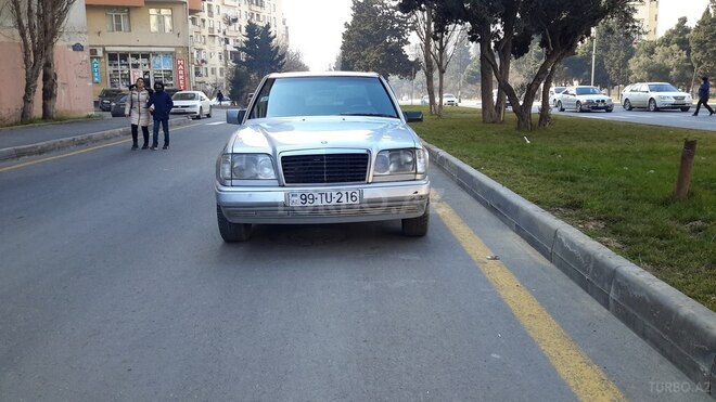 Mercedes E 200 1994, 530,000 km - 2.0 l - Bakı