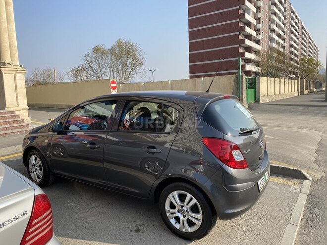 Opel Corsa 2011, 92,000 km - 1.0 l - Bakı