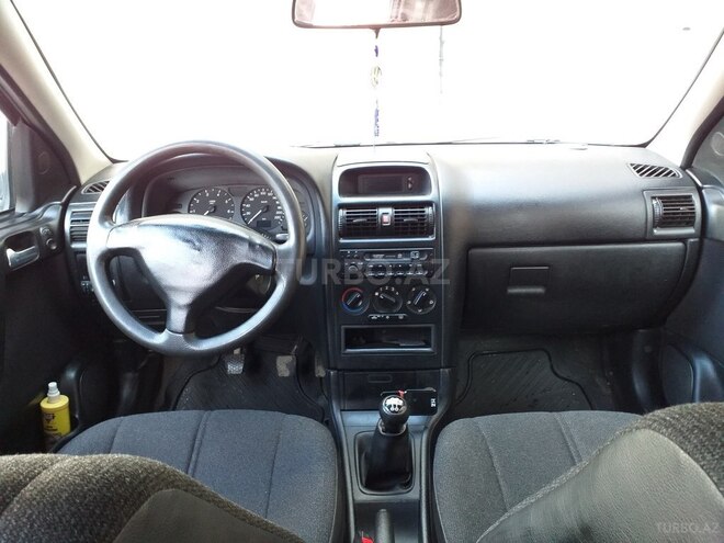 Opel Astra 1999, 310,000 km - 1.6 l - Quba