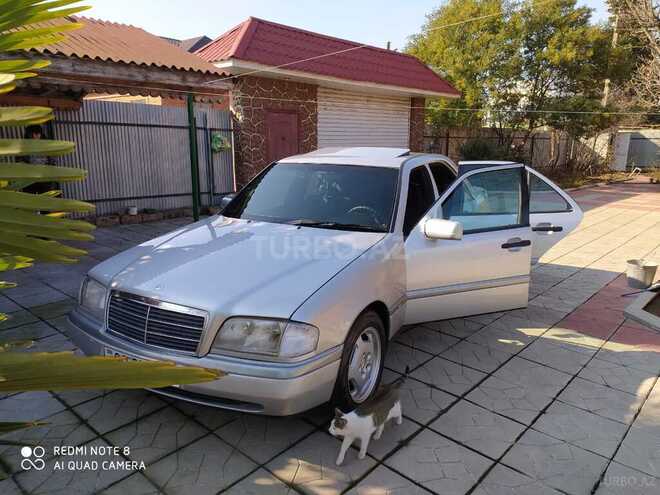 Mercedes C 180 1995, 362,000 km - 1.8 л - Masallı