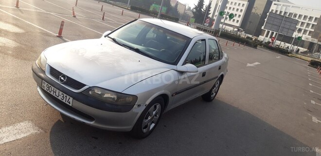 Opel Vectra 1996, 350,000 km - 1.6 l - Gəncə