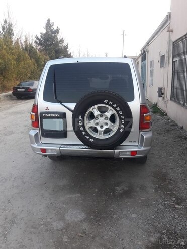 Mitsubishi Pajero 2001, 284,000 km - 3.0 l - Sumqayıt