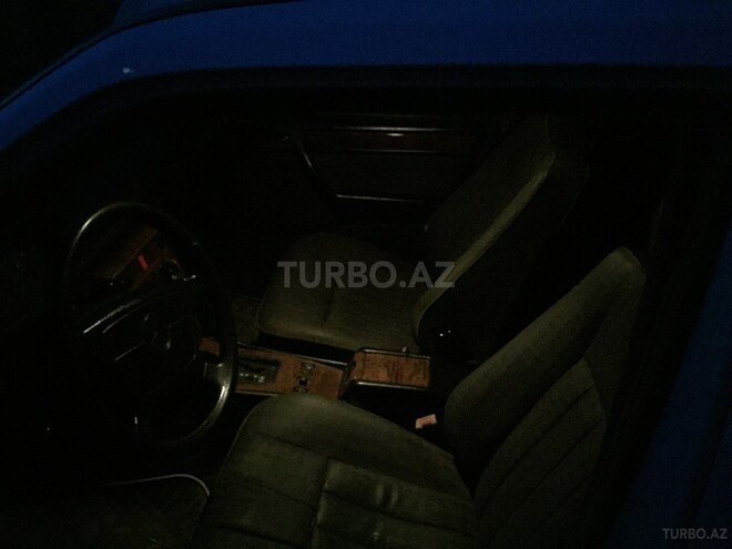 Mercedes E 200 1993, 378,000 km - 2.0 l - Bakı