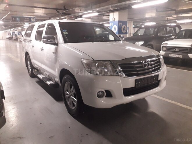 Toyota Hilux 2012, 113,000 km - 2.0 l - Bakı