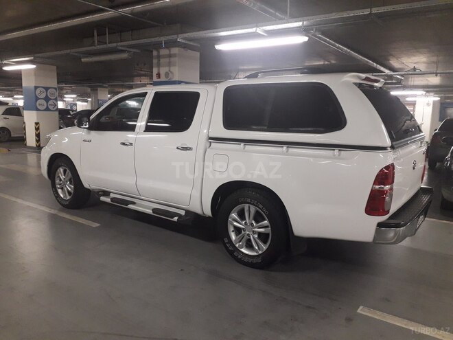 Toyota Hilux 2012, 113,000 km - 2.0 l - Bakı