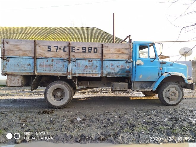 ZIL 4334 1991, 999,999 km - 10.0 l - Neftçala