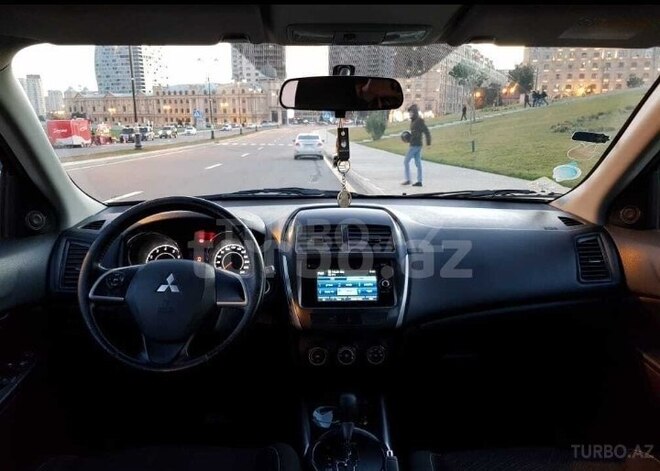 Mitsubishi ASX 2013, 150,000 km - 0.5 l - Yardımlı
