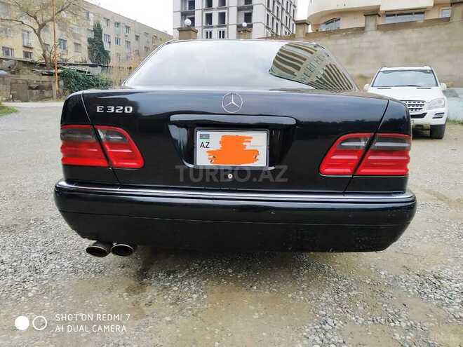 Mercedes E 220 1998, 240,000 km - 2.2 л - Bakı