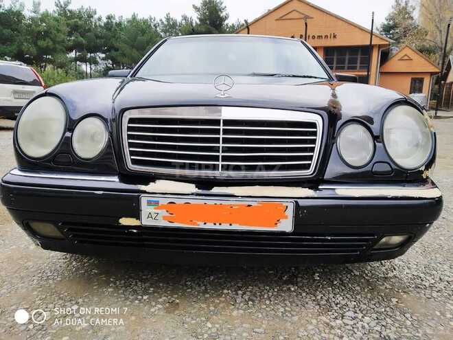 Mercedes E 220 1998, 240,000 km - 2.2 л - Bakı