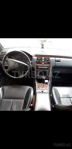 Mercedes E 320 2000, 324,600 km - 3.2 л - Xaçmaz