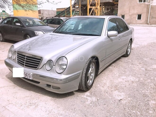 Mercedes E 240 2001, 212,460 km - 2.4 l - Bakı