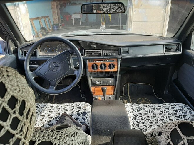 Mercedes E 200 1992, 333,333 km - 2.0 l - Sumqayıt
