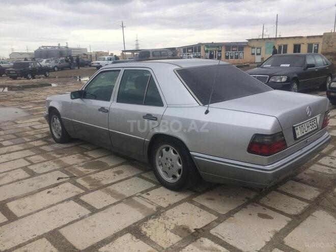 Mercedes E 280 1993, 402,000 km - 2.8 l - Sumqayıt