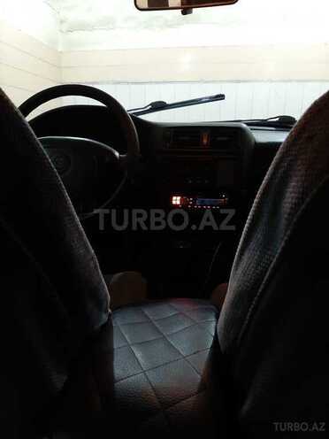 Opel Vectra 1995, 300,000 km - 2.0 l - Bakı