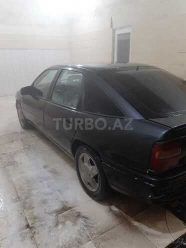 Opel Vectra 1995, 300,000 km - 2.0 l - Bakı