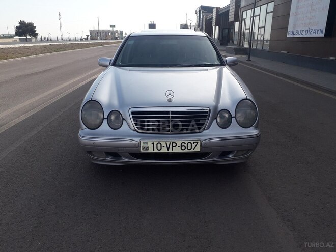 Mercedes E 240 2000, 257,000 km - 2.6 л - Şəmkir